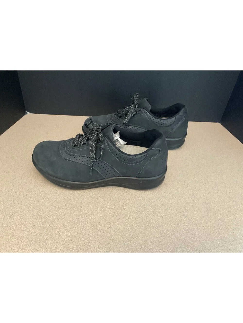 Womens SAS Walk Easy Indigo/Blueberry Nubuck Suede Walking Shoes. Size 7 Wide.